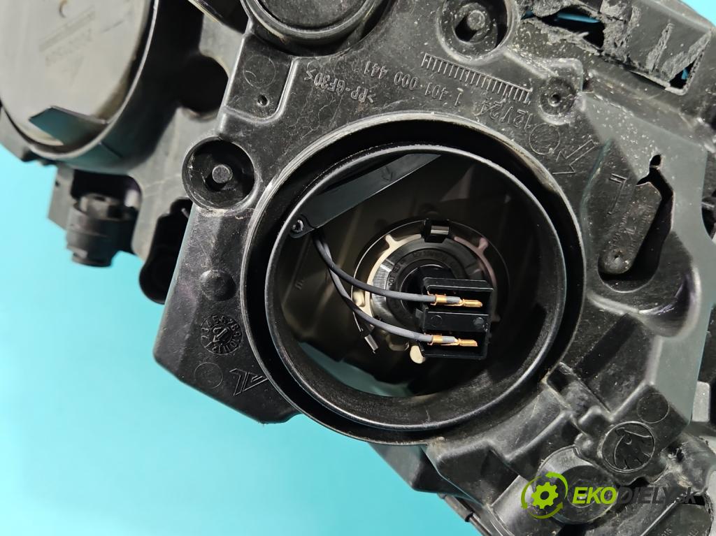 Skoda Fabia III 2014- 2021 1.0 TSI 95 HP manual 70 kW 999 cm3 5- Reflektor: ľavý 6V1941015D (Kľučka dverí ostatné)