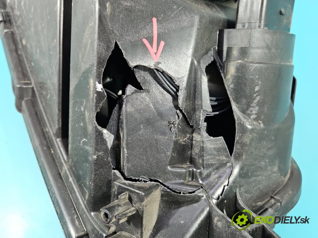 Skoda Fabia III 2014- 2021 1.0 TSI 95 HP manual 70 kW 999 cm3 5- Reflektor: ľavý 6V1941015D (Kľučka dverí ostatné)