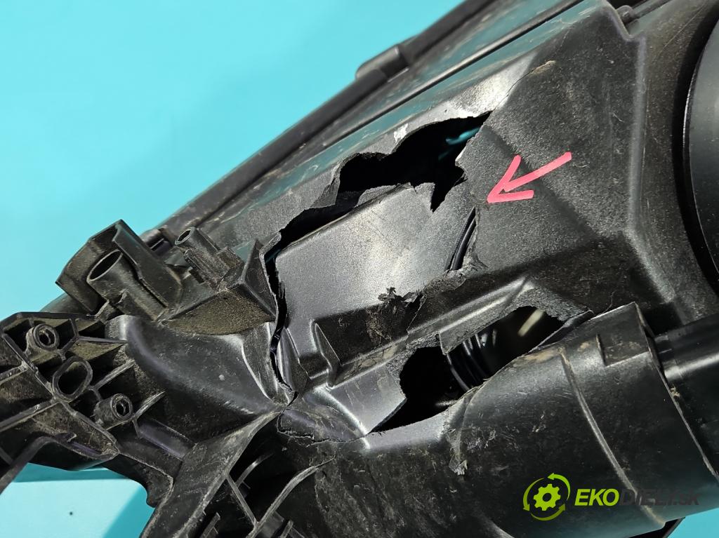 Skoda Fabia III 2014- 2021 1.0 TSI 95 HP manual 70 kW 999 cm3 5- Reflektor: ľavý 6V1941015D (Kľučka dverí ostatné)