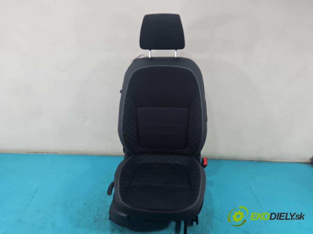 Skoda Fabia III 2014- 2021 1.0 TSI 95 hp manual 70 kW 999 cm3 5- Sedadlo pravý  (Sedadlo)