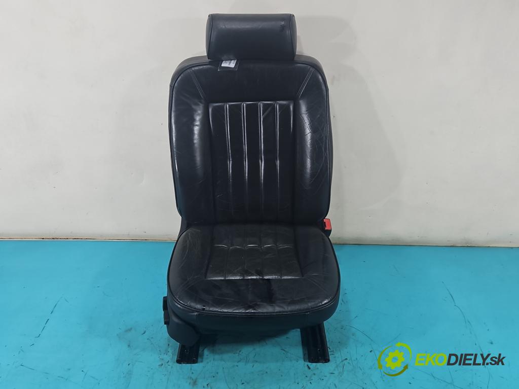 Audi A8 D2 1994-2002 3.7 V8 230 hp automatic 169 kW 3697 cm3 4- Sedadlo pravý  (Sedadlo)