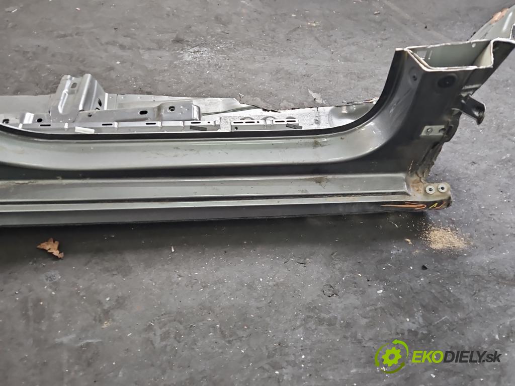 Skoda Kamiq 1.0 TSI 116 hp automatic 85 kW 999 cm3 5- práh pravý  (Karoserie ostatní)