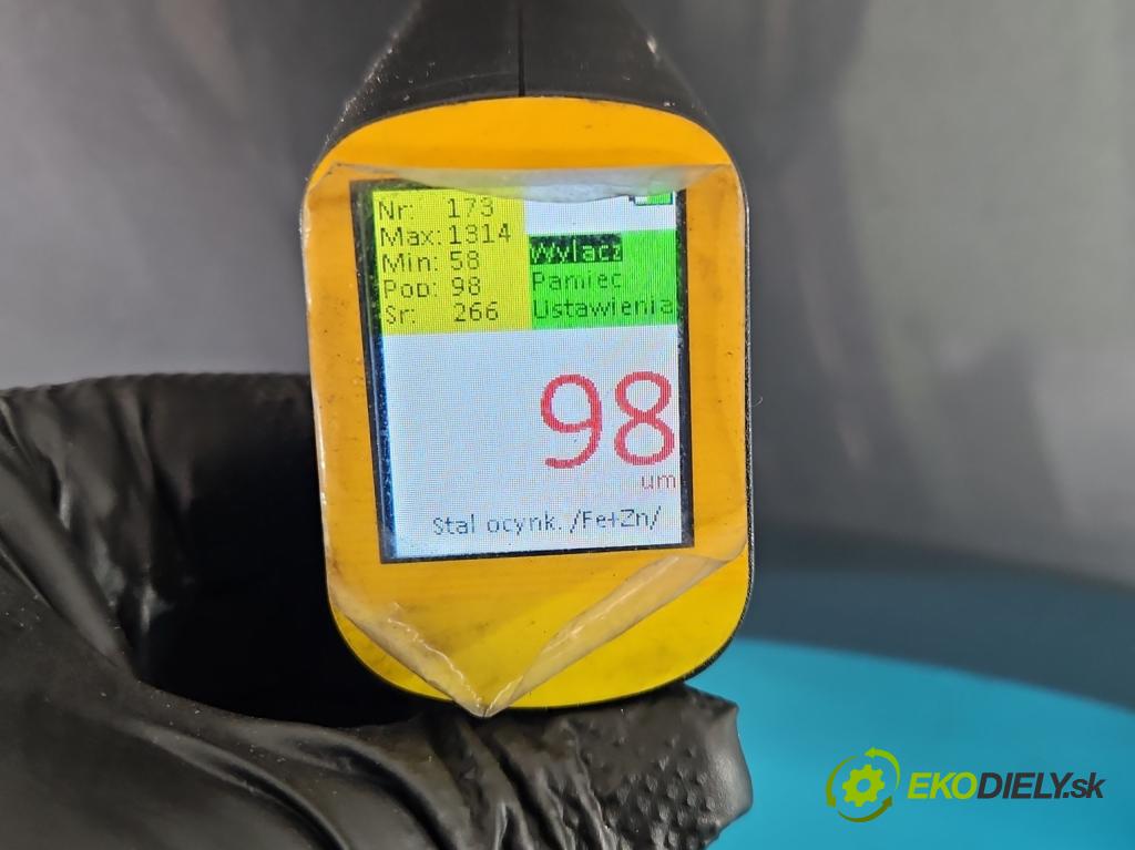 Opel Meriva B 2010-2017 1.4 16V 101 HP manual 74 kW 1398 cm3 5- blatník predné pravý  (Kľučka dverí ostatné)