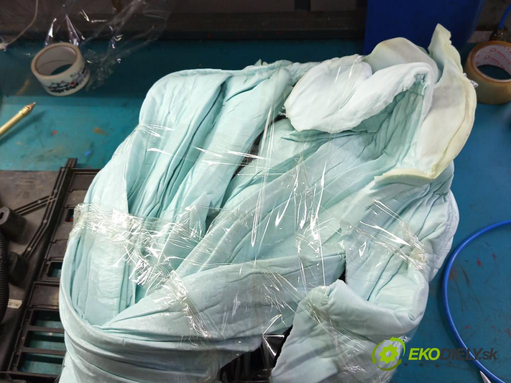 Ford S-max I 2006-2015 2.2 tdci 175 HP manual 129 kW 2179 cm3 5- Radio originál 8S7T18K931BD