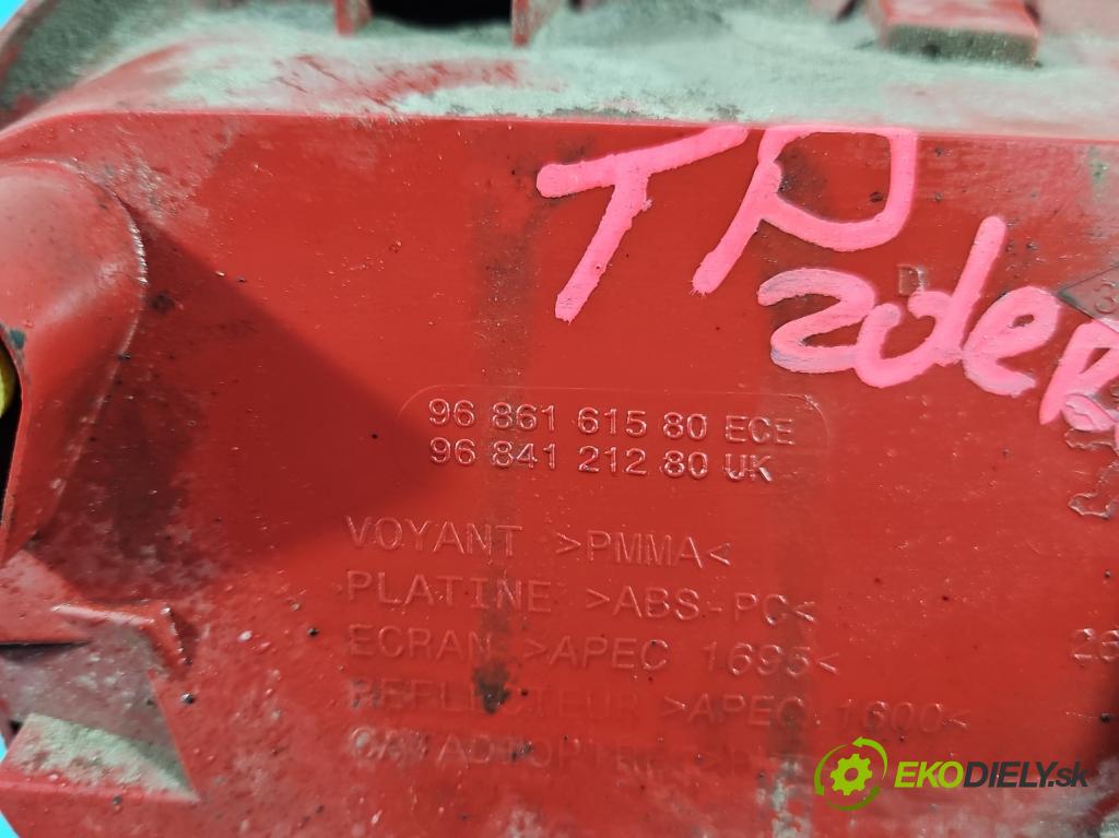 Peugeot 5008 I 2009-2017 1.6 16V 120 hp manual 88 kW 1598 cm3 5- světlo zadní pravé nárazníku 9686161580