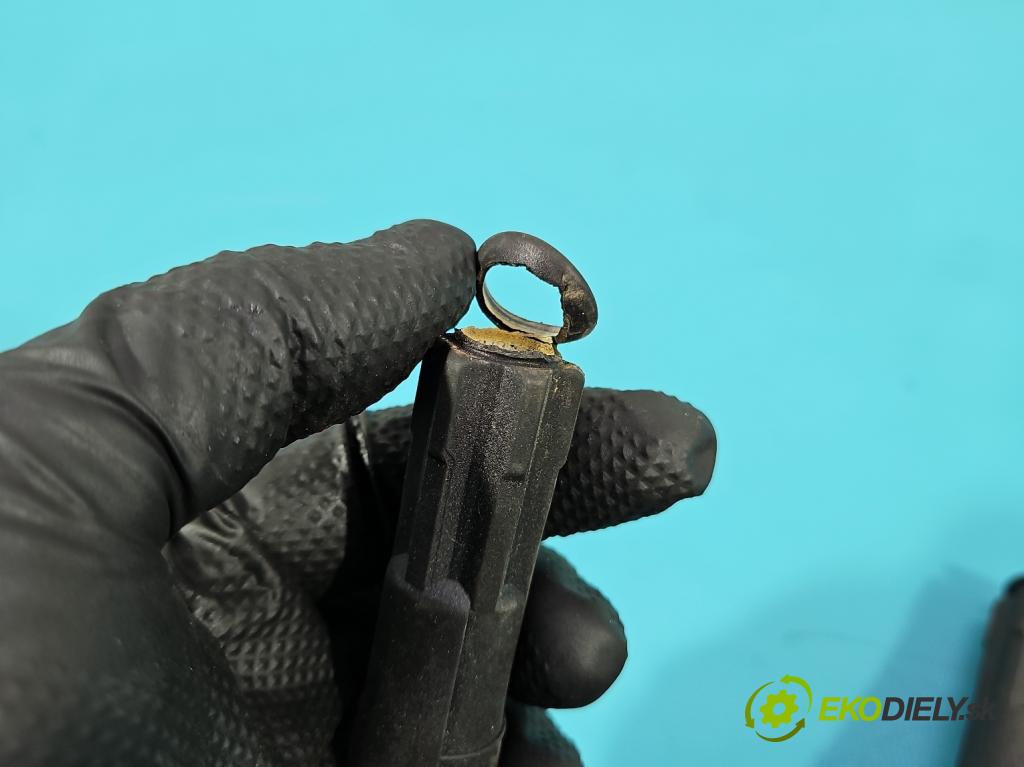 Audi A8 D2 1994-2002 3.7 V8 230 hp automatic 169 kW 3697 cm3 4- cívka zapalovací 058905105 (Zážehová cívka)