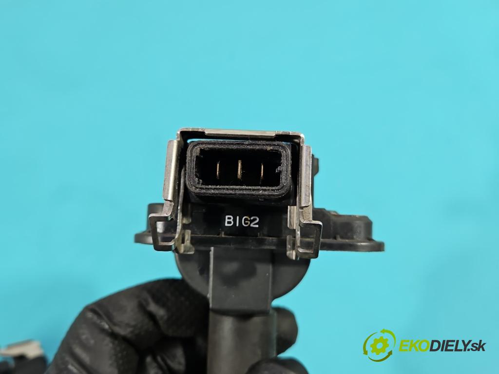 Audi A8 D2 1994-2002 3.7 V8 230 hp automatic 169 kW 3697 cm3 4- cívka zapalovací 058905105 (Zážehová cívka)