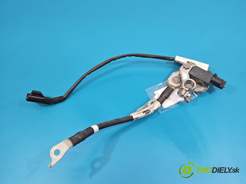 Land rover Range Rover Evoque I 2011-2018 2.0 td 150 HP automatic 110 kW 1999 cm3 5- kontakt mínus: JJ32-10C652