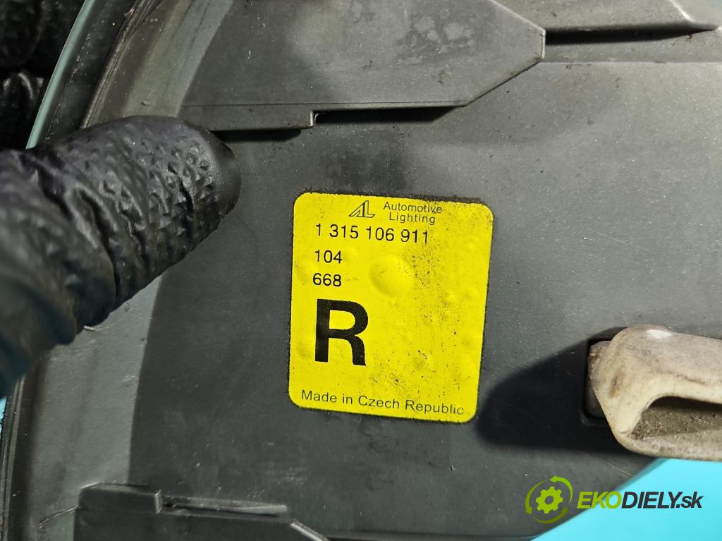 Audi A8 D2 1994-2002 3.7 V8 230 HP automatic 169 kW 3697 cm3 4- rozcestník: predné pravý 1315106911