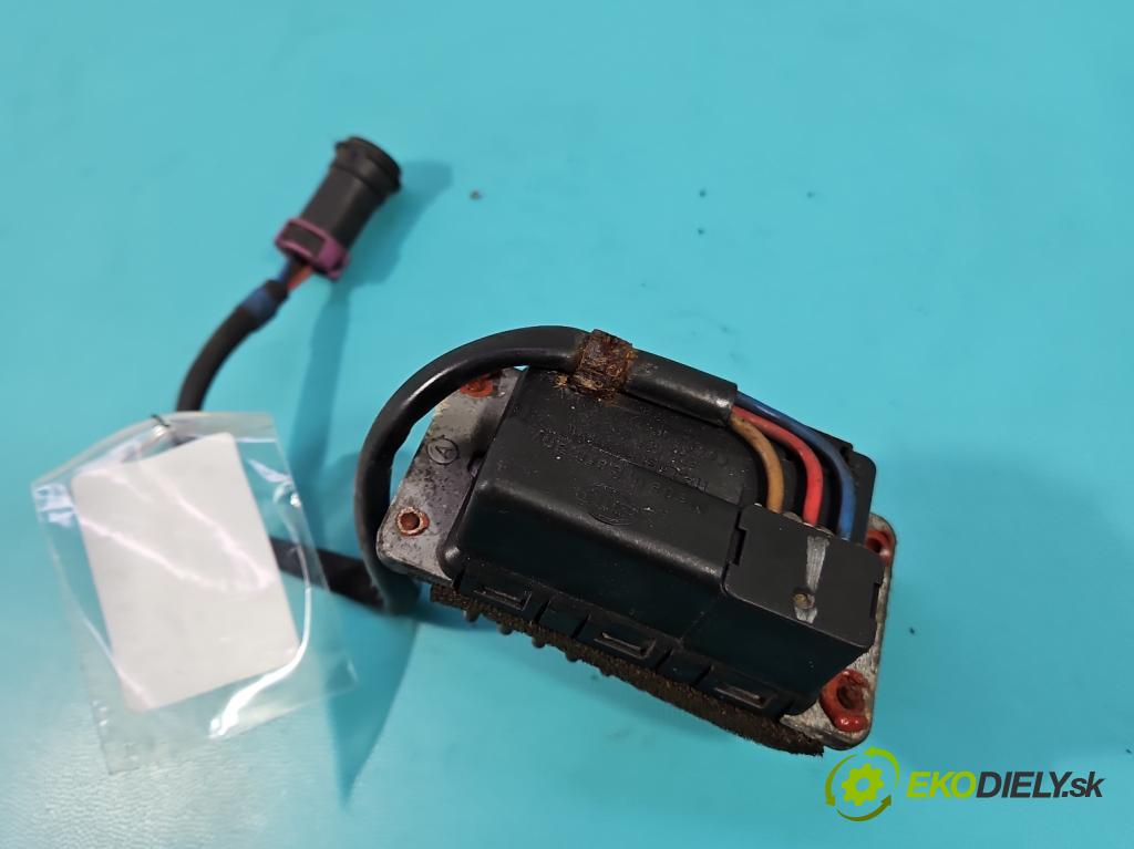 Audi A8 D2 1994-2002 3.7 V8 230 HP automatic 169 kW 3697 cm3 4- rezistor 4D0820521A