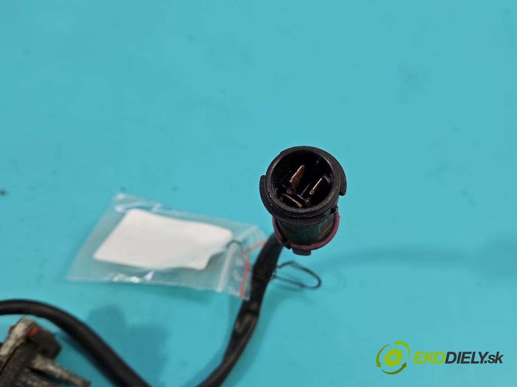 Audi A8 D2 1994-2002 3.7 V8 230 HP automatic 169 kW 3697 cm3 4- rezistor 4D0820521A