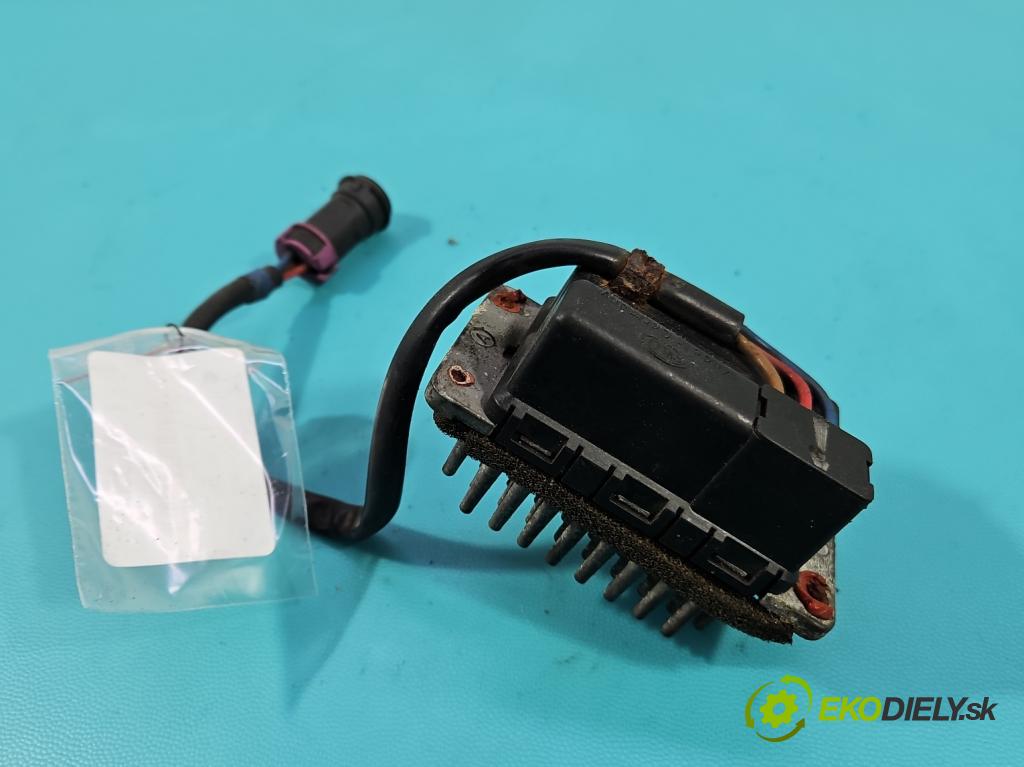 Audi A8 D2 1994-2002 3.7 V8 230 HP automatic 169 kW 3697 cm3 4- rezistor 4D0820521A