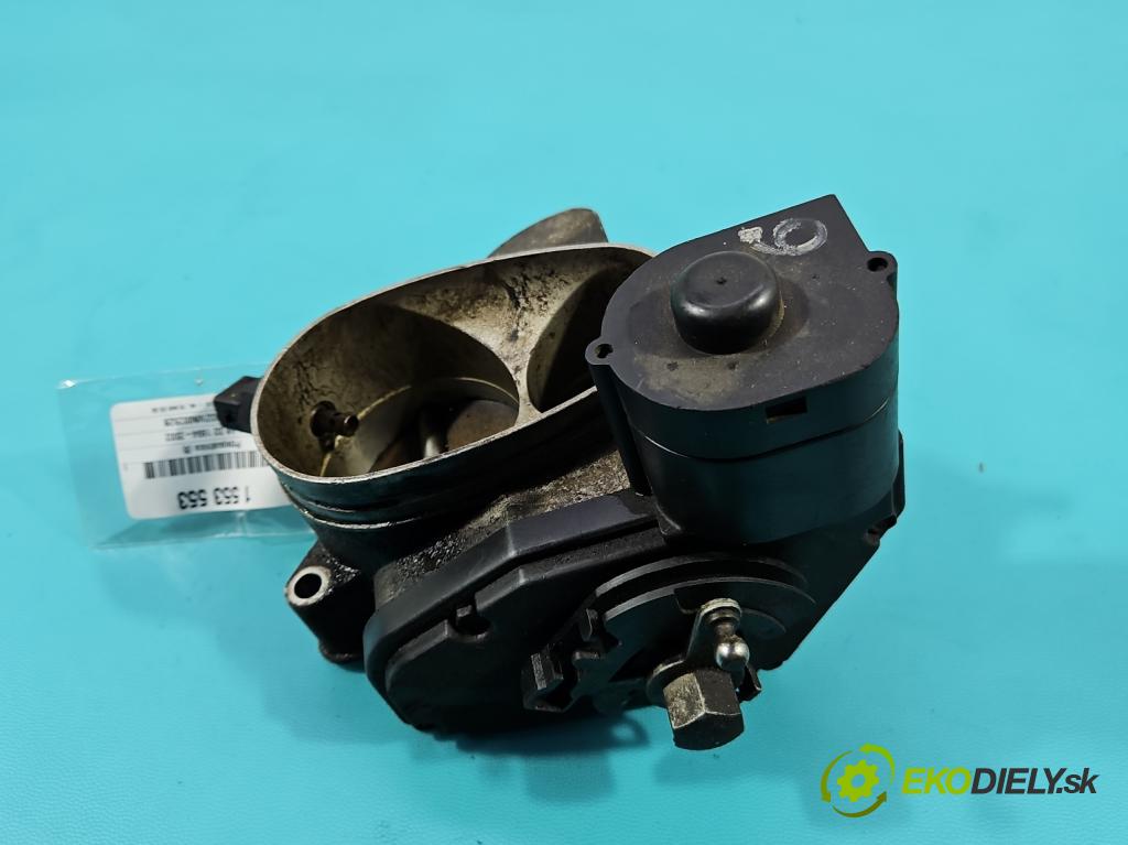 Audi A8 D2 1994-2002 3.7 V8 230 hp automatic 169 kW 3697 cm3 4- škrticí klapka 077133063AP (Škrticí klapka)