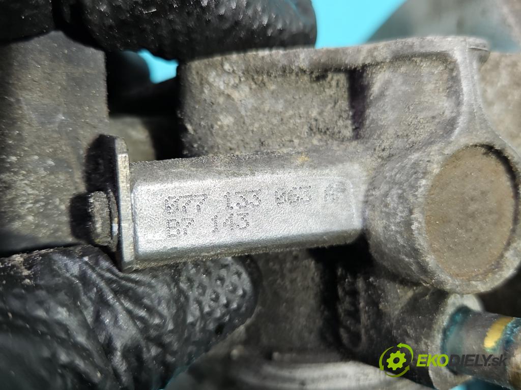 Audi A8 D2 1994-2002 3.7 V8 230 hp automatic 169 kW 3697 cm3 4- škrticí klapka 077133063AP (Škrticí klapka)