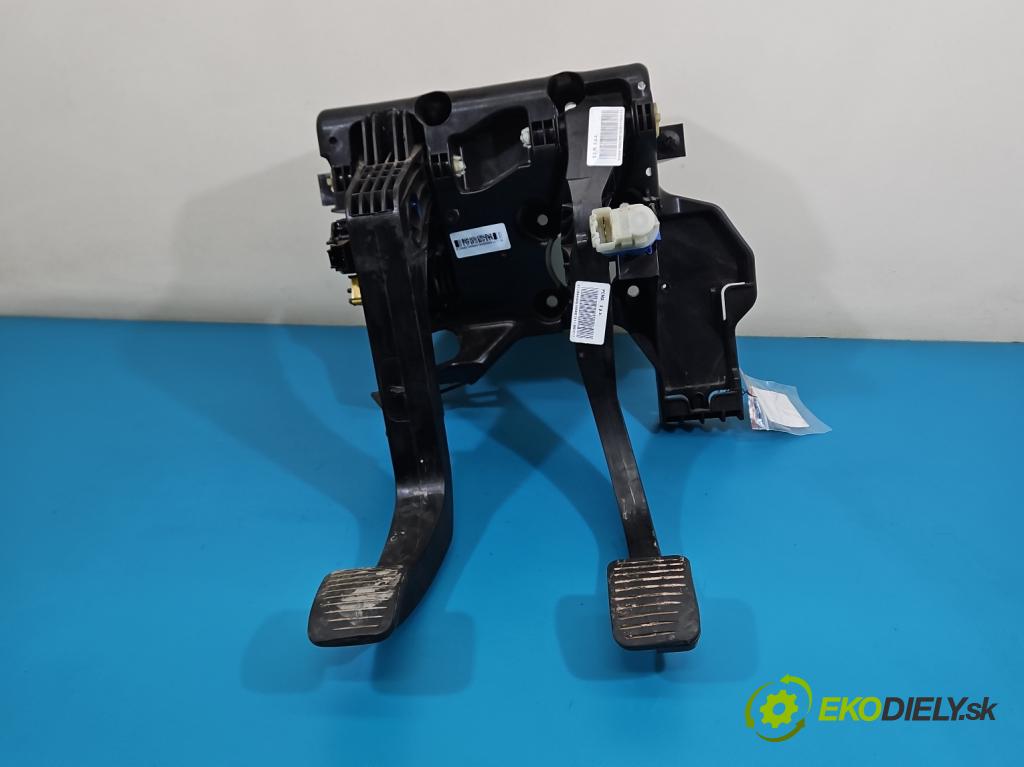 Fiat Ducato IV 2014- 2.3 jtd 131 HP manual 96 kW 2287 cm3 5- pedále ostatné 2582501056