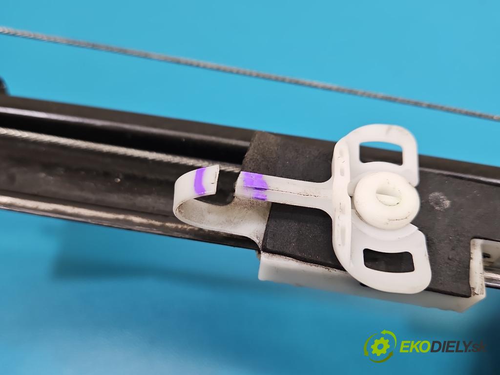 Fiat Ducato IV 2014- 2.3 jtd 131 HP manual 96 kW 2287 cm3 5- mechanizmus okna predné ľavý 1368922080