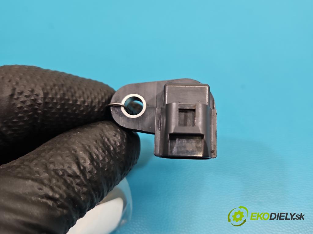 Mazda 6 III GJ 2012-2024 2.0 16V 145 HP automatic 107 kW 1998 cm3 5- snímač pozícia: válka načasovanie PE0118230 (Snímač polohy kľukového hriadeľa)