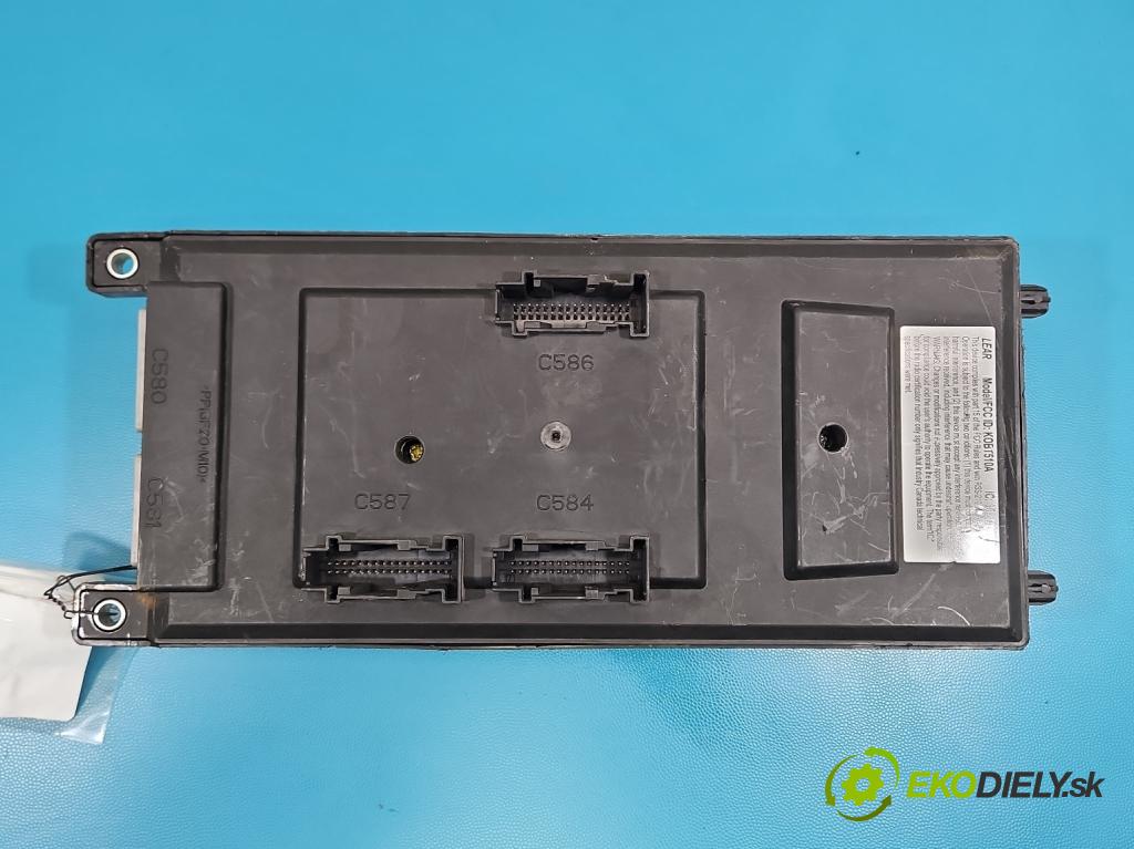 Land rover Range Rover Evoque I 2011-2018 2.0 td 150 hp automatic 110 kW 1999 cm3 5- skříňka pojistková GJ32-14F041-AC (Pojistková skříňka)