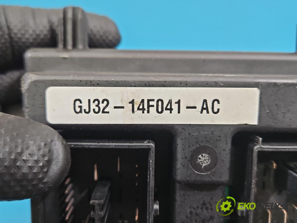 Land rover Range Rover Evoque I 2011-2018 2.0 td 150 hp automatic 110 kW 1999 cm3 5- skříňka pojistková GJ32-14F041-AC (Pojistková skříňka)