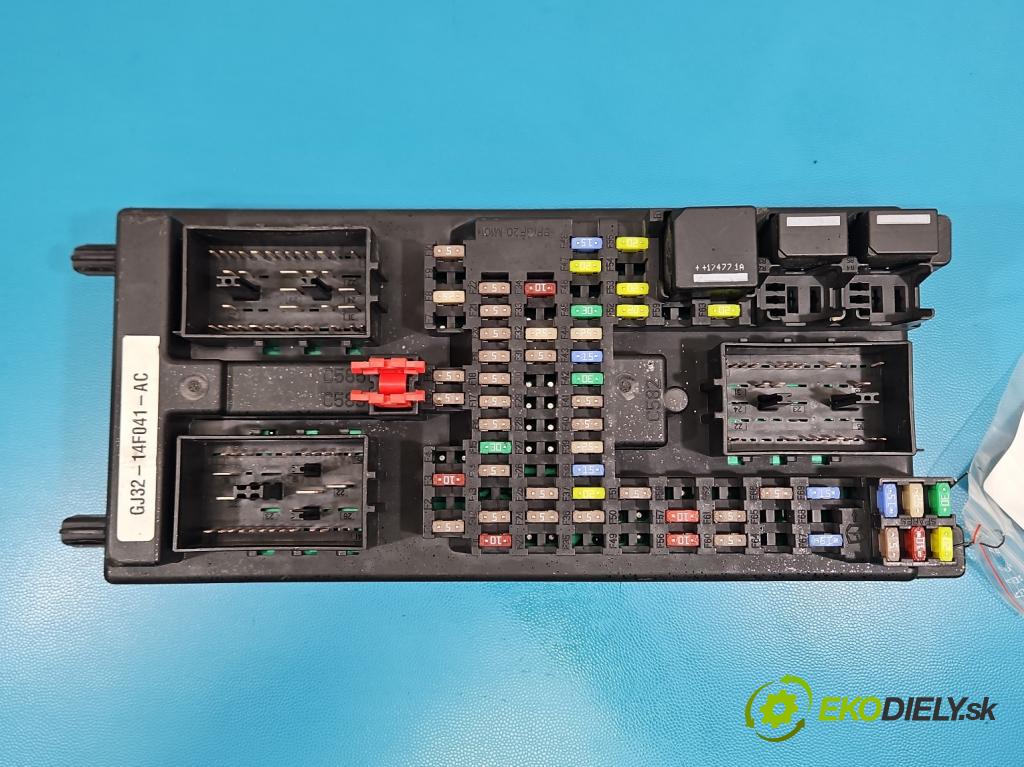 Land rover Range Rover Evoque I 2011-2018 2.0 td 150 hp automatic 110 kW 1999 cm3 5- skříňka pojistková GJ32-14F041-AC (Pojistková skříňka)