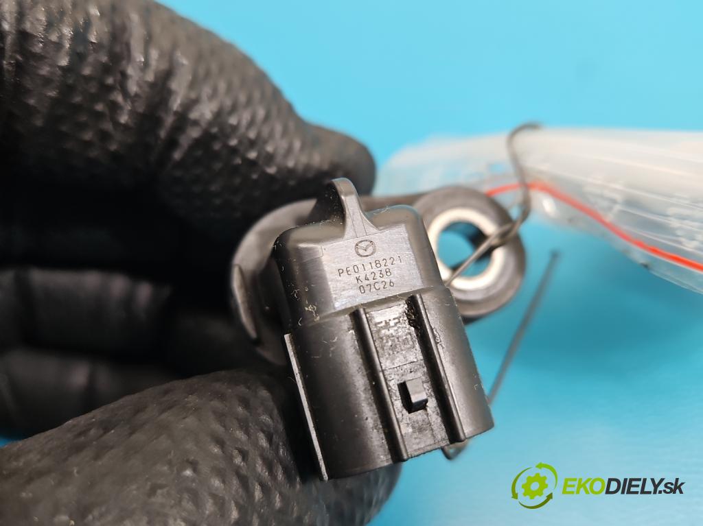 Mazda 6 III GJ 2012-2024 2.0 16V 145 HP automatic 107 kW 1998 cm3 5- snímač pozícia: hriadele kľukovej PE0118221 (Snímač polohy kľukového hriadeľa)