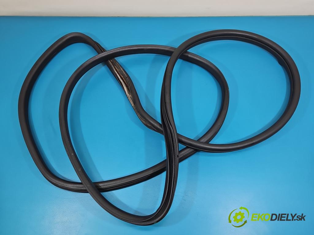 Fiat Ducato IV 2014- 2.3 jtd 131 HP manual 96 kW 2287 cm3 5- Těsnění: dvere predné ľavé