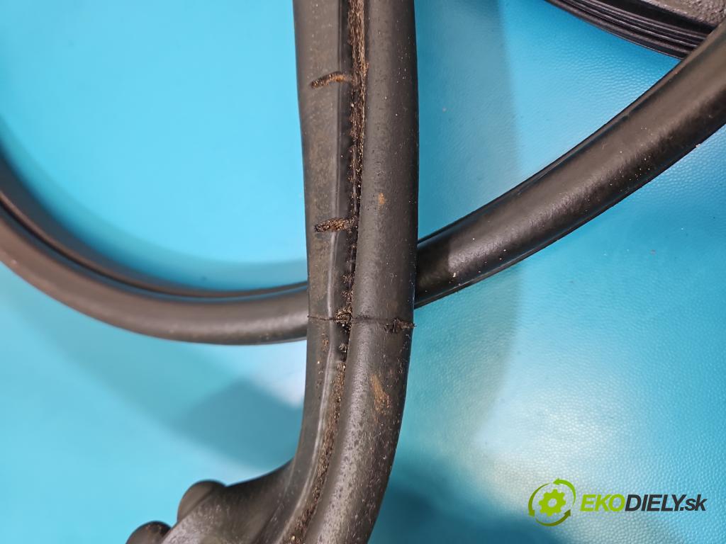 Fiat Ducato IV 2014- 2.3 jtd 131 HP manual 96 kW 2287 cm3 5- Těsnění: dvere predné ľavé