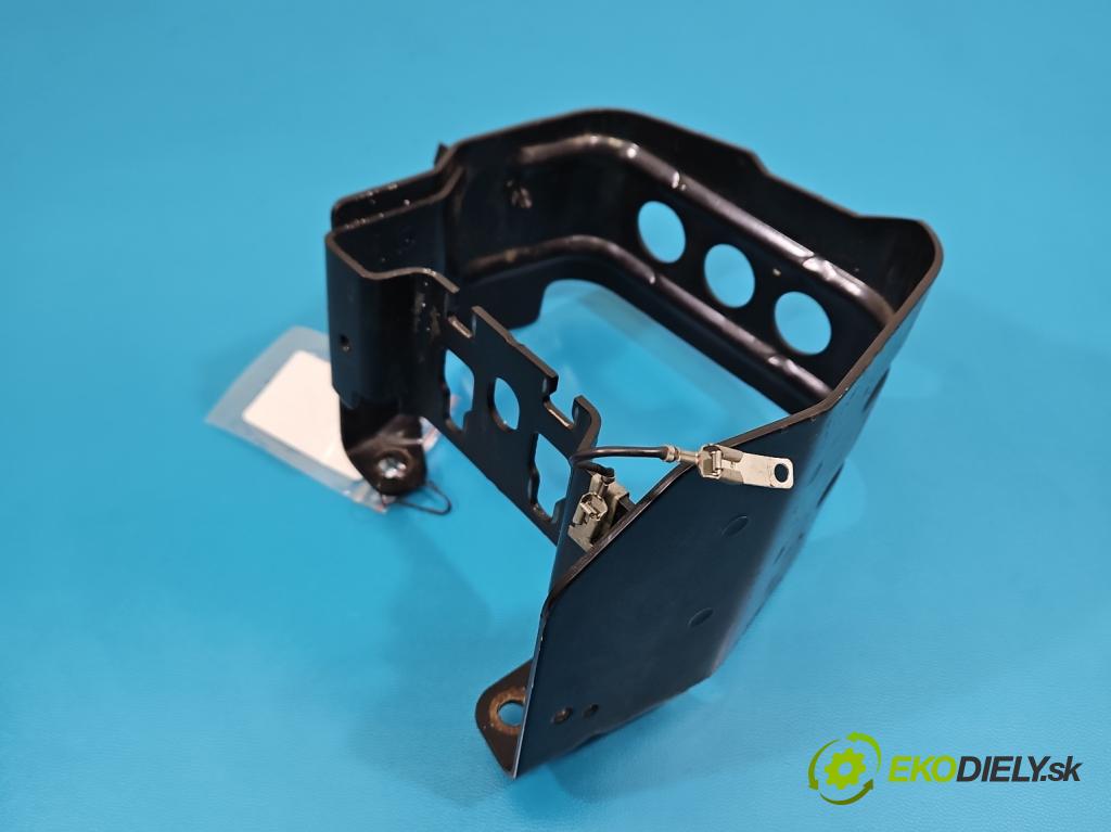 Land rover Range Rover Evoque I 2011-2018 2.0 td 150 HP automatic 110 kW 1999 cm3 5- Upevnenie: HJ32-9D202-AC