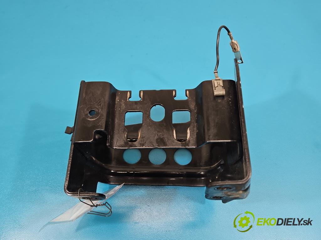 Land rover Range Rover Evoque I 2011-2018 2.0 td 150 HP automatic 110 kW 1999 cm3 5- Upevnenie: HJ32-9D202-AC