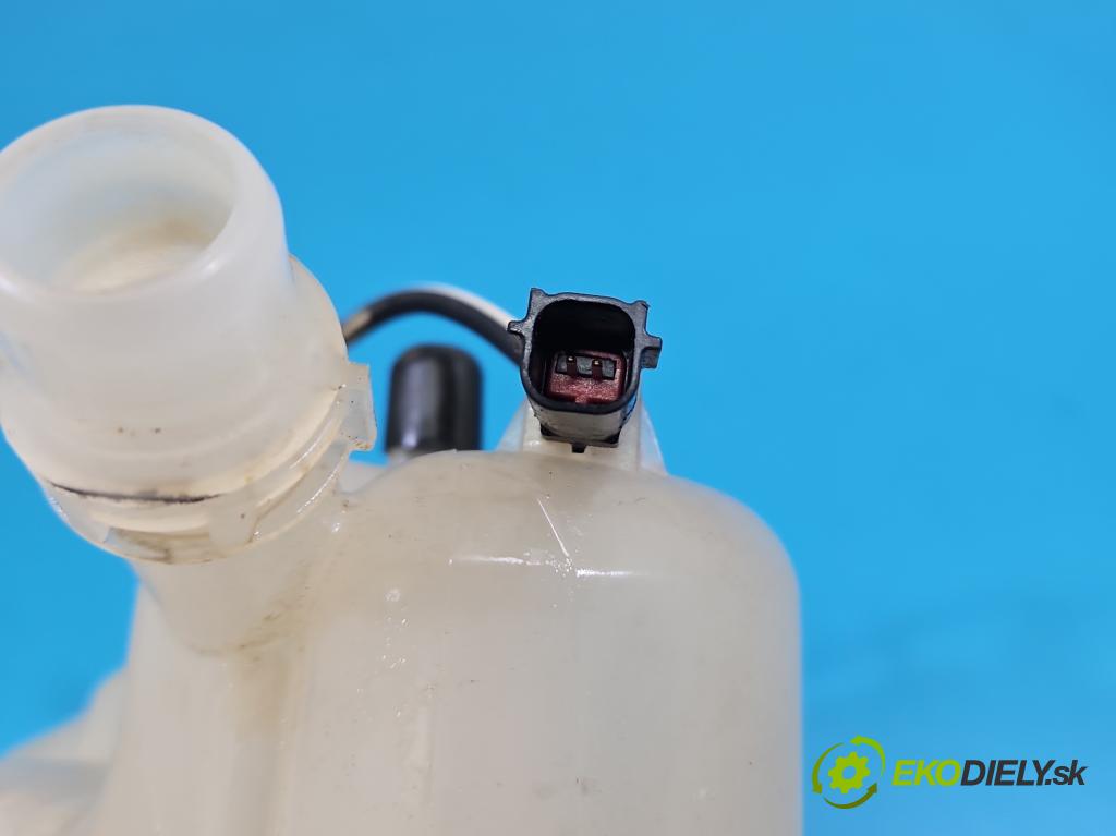 Land rover Range Rover Evoque I 2011-2018 2.0 td 150 hp automatic 110 kW 1999 cm3 5- Nádrž: náhradní: FK72-8K218-A