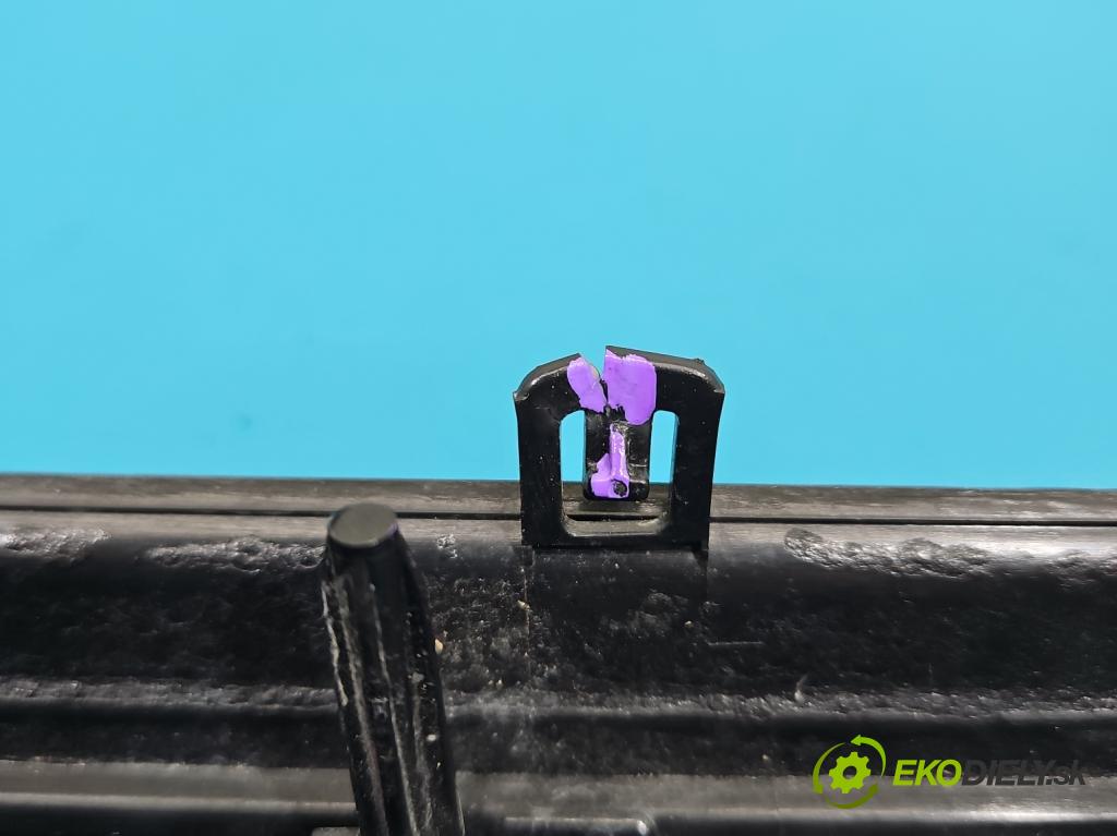 Land rover Range Rover Evoque I 2011-2018 2.0 td 150 HP automatic 110 kW 1999 cm3 5- lišta blatník predné pravé BJ32280B10