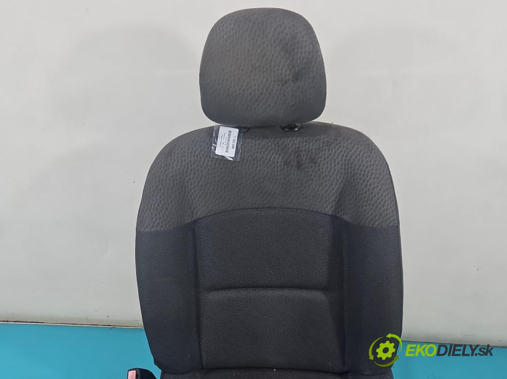Renault Clio II 1998-2012 1.5 dci 65 hp manual 48 kW 1461 cm3 5- Sedadlo levý  (Sedadlo)