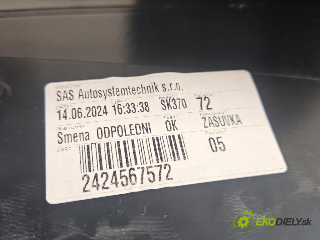 Skoda Kamiq 1.0 TSI 116 HP automatic 85 kW 999 cm3 5- operadlo  (Lakťová opierka)