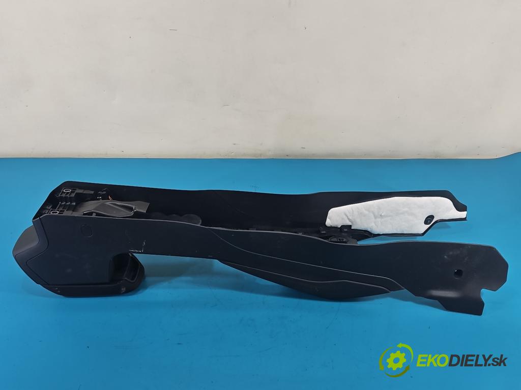 Skoda Kamiq 1.0 TSI 116 HP automatic 85 kW 999 cm3 5- operadlo  (Lakťová opierka)