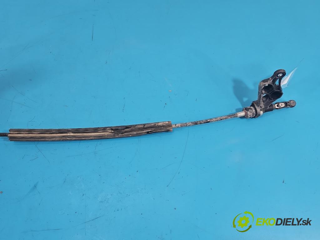 Skoda Kamiq 1.0 TSI 116 HP automatic 85 kW 999 cm3 5- Páka: Změny: stupeň,rýchlosť 2Q1713023AF (Rýchlostná páka (kulisa))