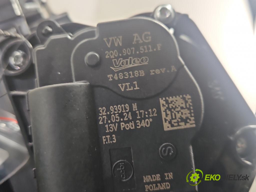 Skoda Kamiq 1.0 TSI 116 hp automatic 85 kW 999 cm3 5- radiátor 2G1819152A (Radiátor topení)