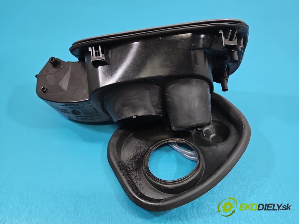 Skoda Kamiq 1.0 TSI 116 hp automatic 85 kW 999 cm3 5- Klapka nalévání paliva (Klika dveří ostatní)