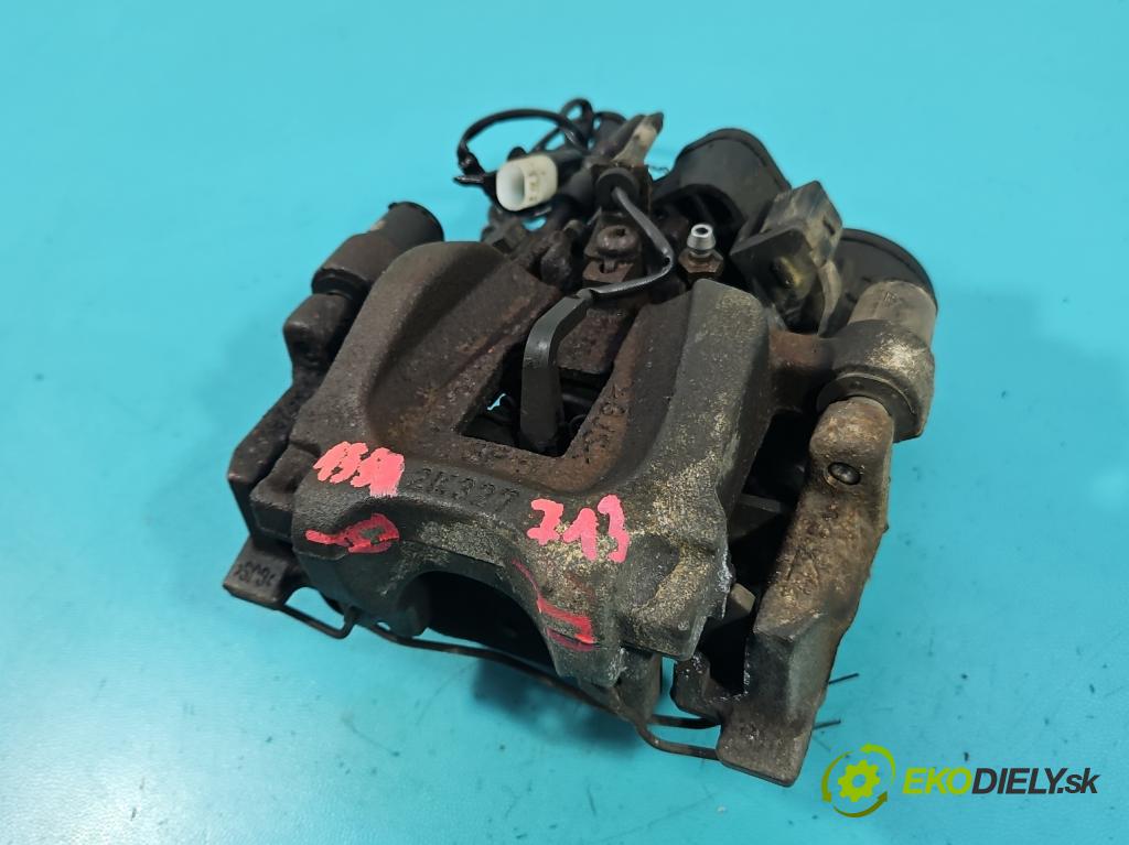 Land rover Range Rover Evoque I 2011-2018 2.0 td 150 hp automatic 110 kW 1999 cm3 5- brzdič zadní pravý GJ32-2K327-BE (Klika dveří ostatní)