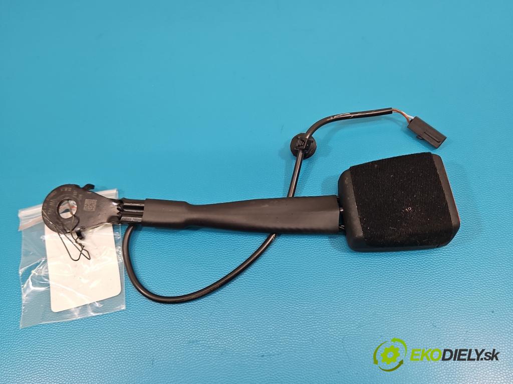 Skoda Kamiq 1.0 TSI 116 HP automatic 85 kW 999 cm3 5- pas bezpečnosť: predné ľavý 654857755A