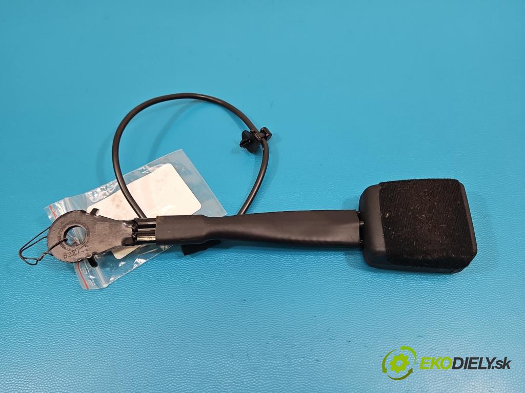 Skoda Kamiq 1.0 TSI 116 HP automatic 85 kW 999 cm3 5- pas bezpečnosť: predné pravý 654857755A