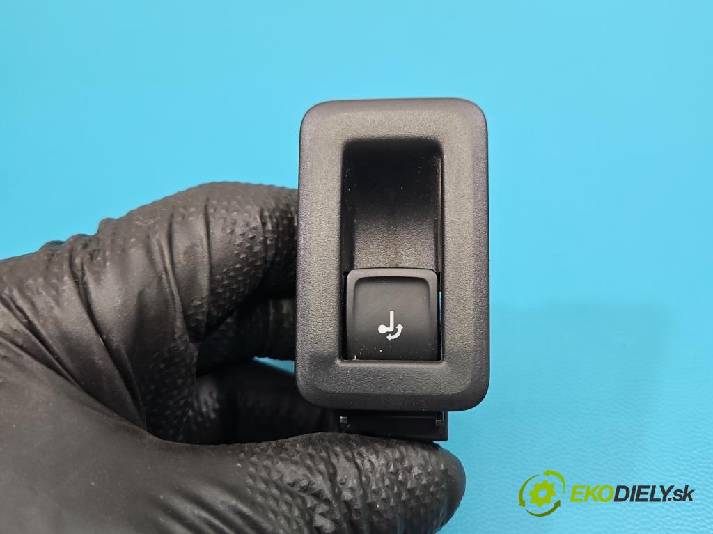 Skoda Kamiq 1.0 TSI 116 HP automatic 85 kW 999 cm3 5- prepínač ostatné 657868345A