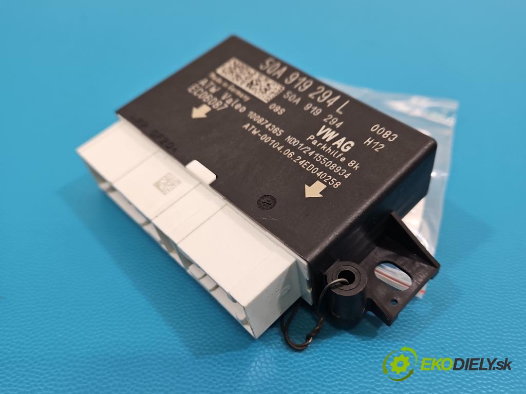 Skoda Kamiq 1.0 TSI 116 hp automatic 85 kW 999 cm3 5- řídící jednotka parkování 5QA919294L