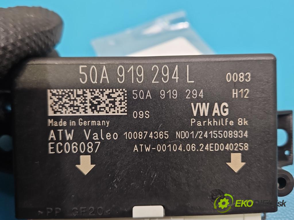 Skoda Kamiq 1.0 TSI 116 HP automatic 85 kW 999 cm3 5- riadiaca jednotka parkovaní: 5QA919294L