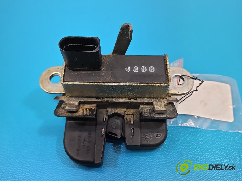 Seat Leon II 2005-2012 2.0 tdi 140 HP manual 103 kW 1968 cm3 5- zámok kufrové dvere zadné 1P0827505A