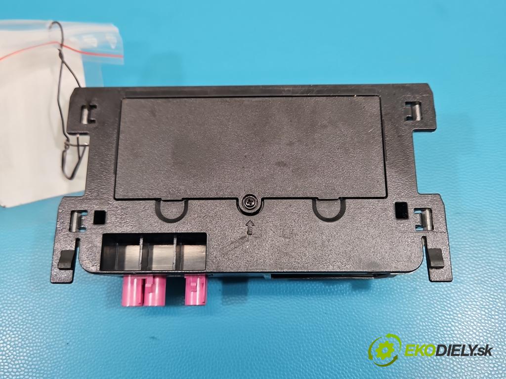 Skoda Kamiq 1.0 TSI 116 HP automatic 85 kW 999 cm3 5- riadiaca jednotka ostatné 2GA035284B