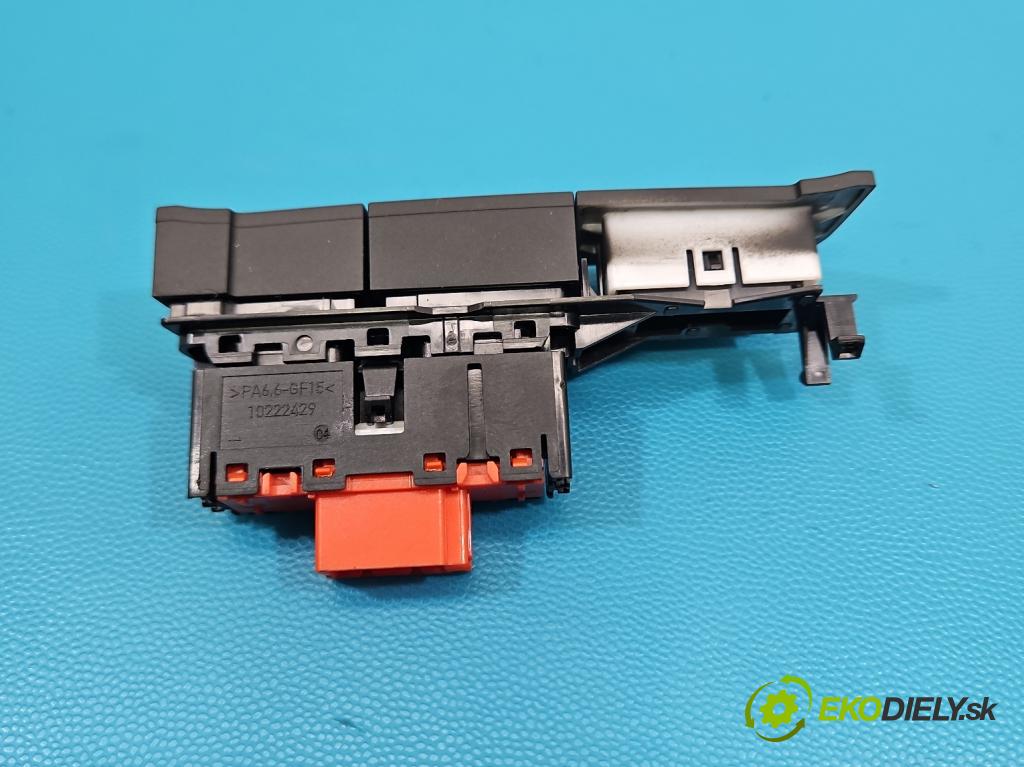 Skoda Kamiq 1.0 TSI 116 HP automatic 85 kW 999 cm3 5- prepínač ostatné 655927238A