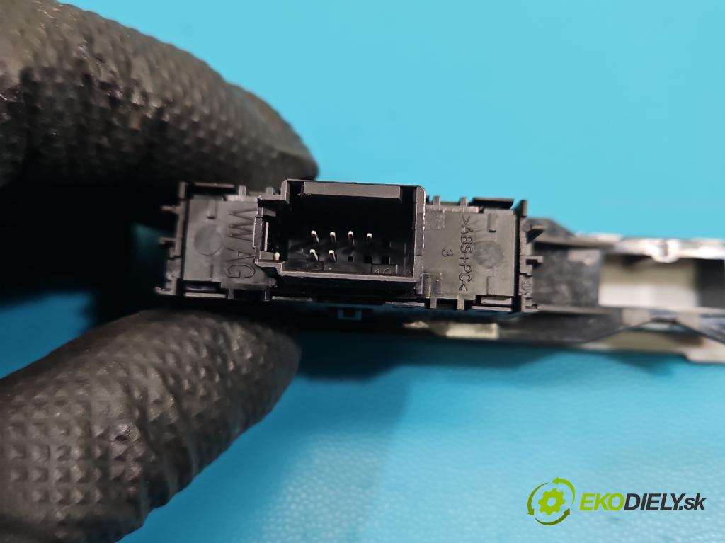 Skoda Kamiq 1.0 TSI 116 hp automatic 85 kW 999 cm3 5- Přepínač 655927132B