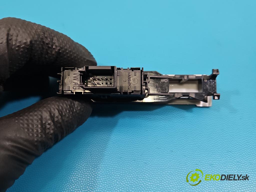 Skoda Kamiq 1.0 TSI 116 hp automatic 85 kW 999 cm3 5- Přepínač 655927132B