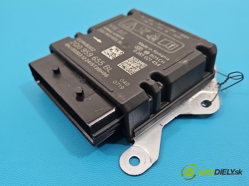 Skoda Kamiq 1.0 TSI 116 HP automatic 85 kW 999 cm3 5- riadiaca jednotka vankúše: 2Q0959655BL