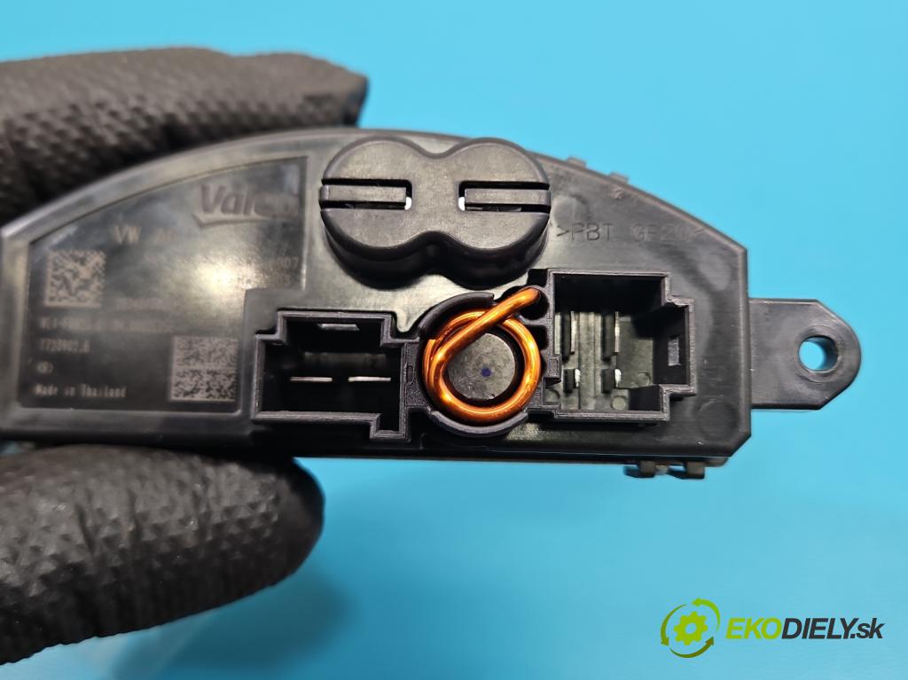 Skoda Kamiq 1.0 TSI 116 HP automatic 85 kW 999 cm3 5- rezistor 5WA907521